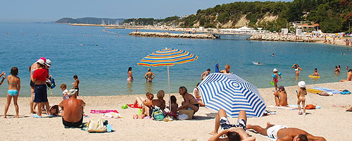 Split és a környék strandjai