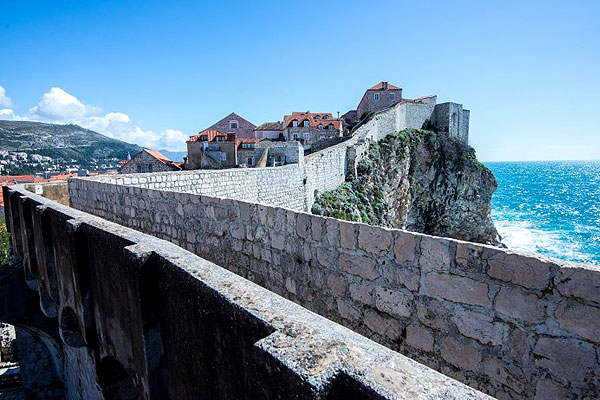 Annyira népszerű Dubrovnik várfala, hogy jövőre árat emelnek