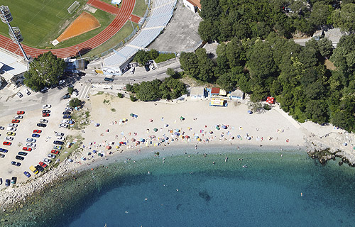 Rijeka strandjai közül az Igraliste a belvároshoz egyik legközelebb eső