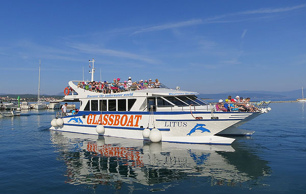 Az üveg fenekű Glassboat kirándulásokat kifejezetten gyerekeseknek találták ki